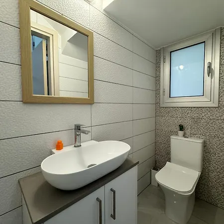 Βίλα Aura Livadia, Larnaca *