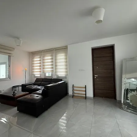 Aura Livadia, Larnaca Βίλα Λιβάδια