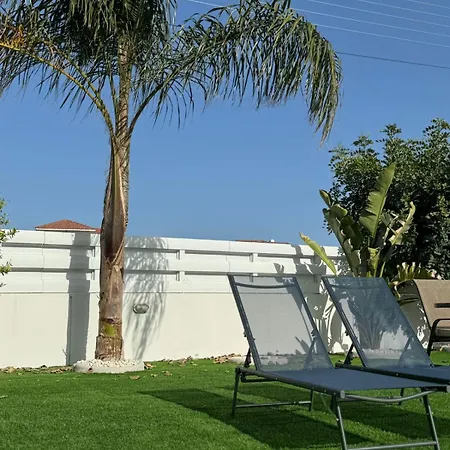 Aura Livadia, Larnaca Λιβάδια