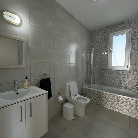Aura Livadia, Larnaca Villa