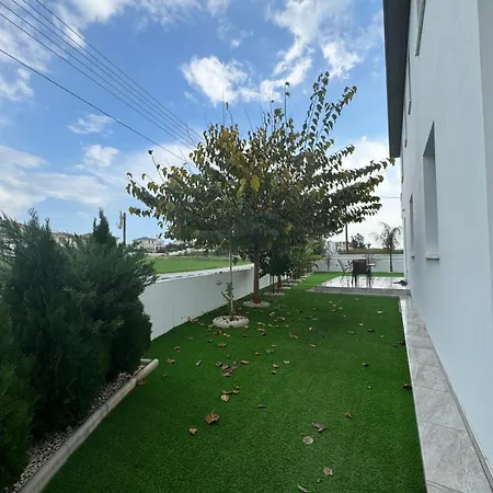 Villa Aura Livadia, Larnaca Livadhia